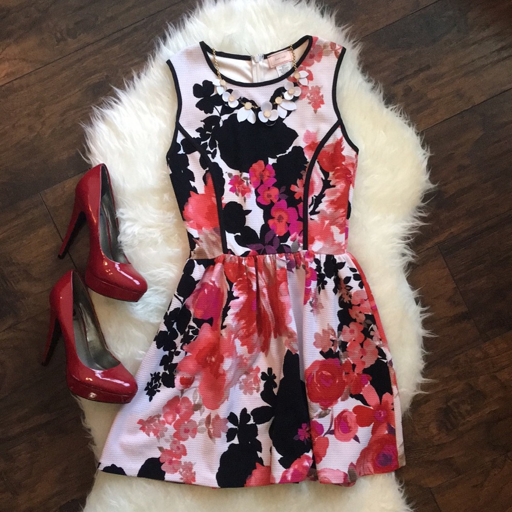 🌷 Black, Red & Pink Floral Dress - Picture 1 of 7
